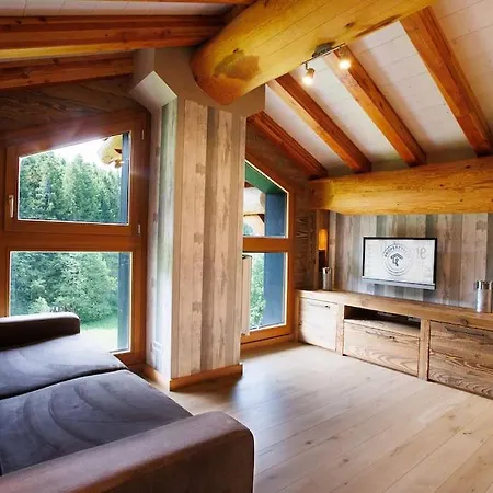 Original En Rondins, L'ours Canadien شاليه