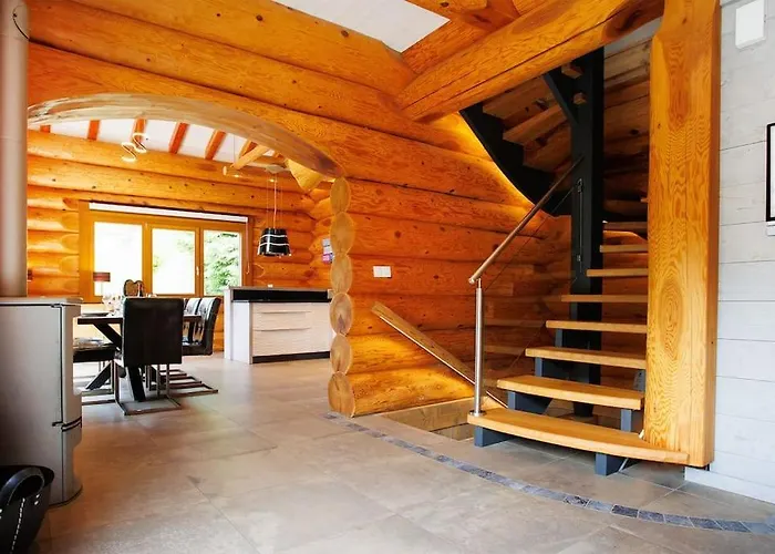 Original En Rondins, L'ours Canadien