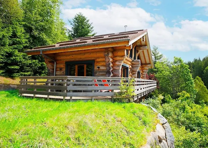 Original En Rondins, L'ours Canadien * Xonrupt-Longemer